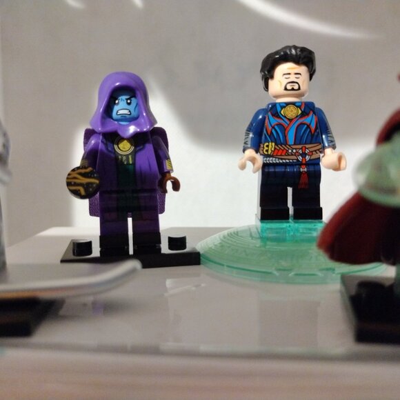Fantastic Four custom designed Minifigures set - Picture 6 of 10